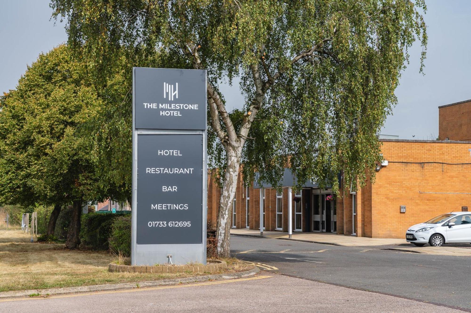 Milestone Peterborough Hotel A1M, Sure Hotel Collection By Best Western Stilton Bagian luar foto