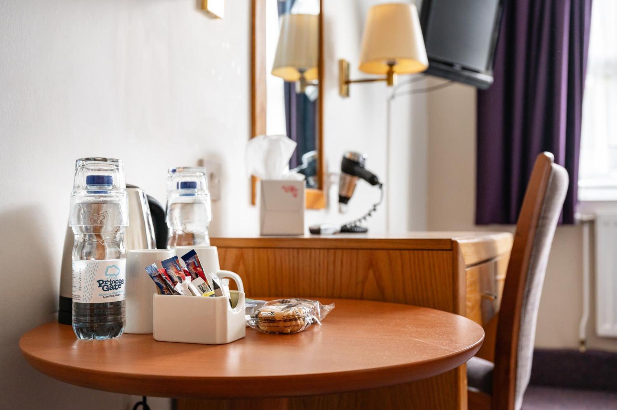 Milestone Peterborough Hotel A1M, Sure Hotel Collection By Best Western Stilton Bagian luar foto