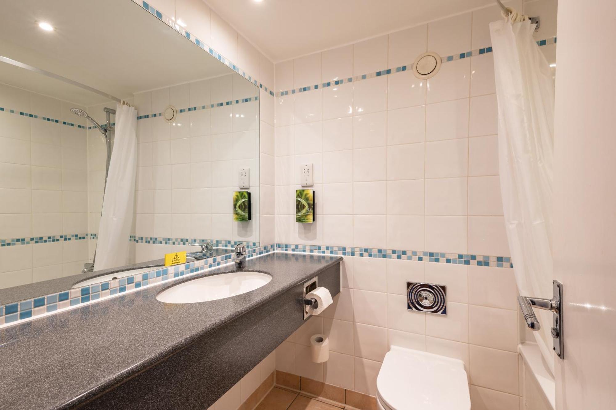 Milestone Peterborough Hotel A1M, Sure Hotel Collection By Best Western Stilton Bagian luar foto