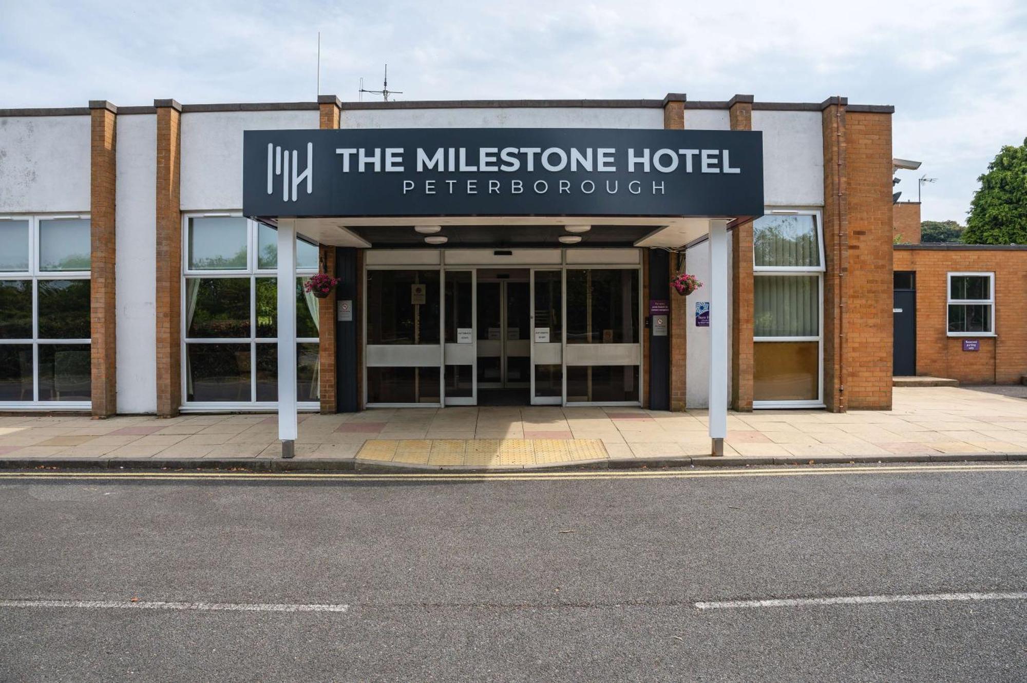 Milestone Peterborough Hotel A1M, Sure Hotel Collection By Best Western Stilton Bagian luar foto