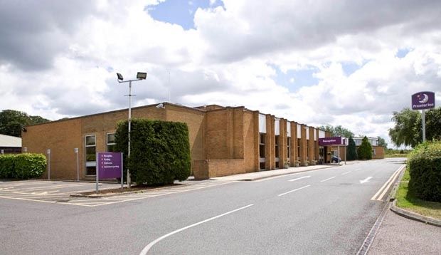 Milestone Peterborough Hotel A1M, Sure Hotel Collection By Best Western Stilton Bagian luar foto